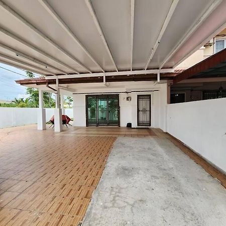 Rawang Conner Lot Homestay Exterior foto